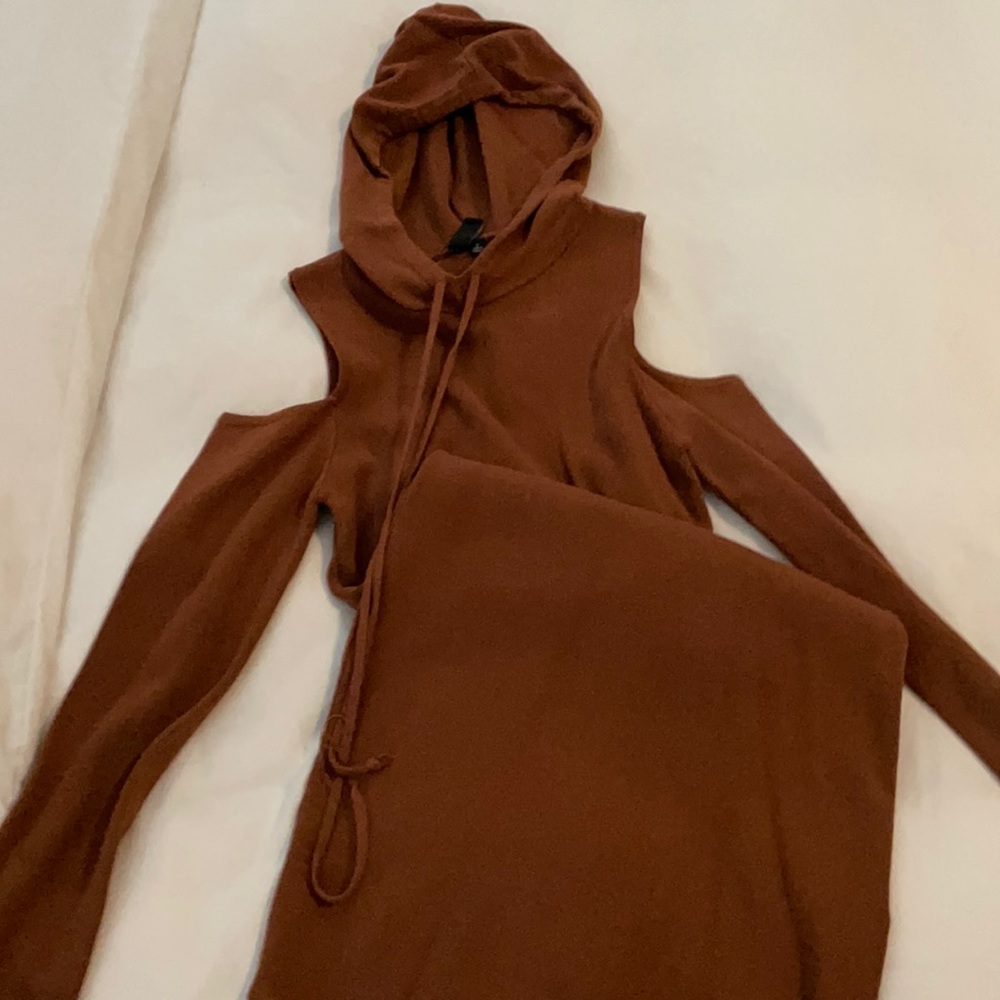 Windsor long sleeve dress with hoodie. Size L